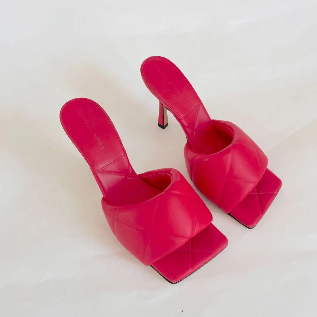 Bottega Veneta Red Quilted Square Toe Heels, 37