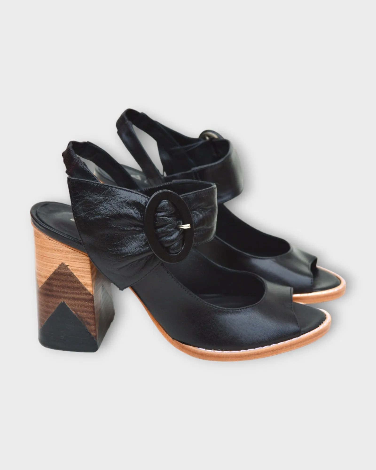 Lorraci RUA 1740 Size 36 only